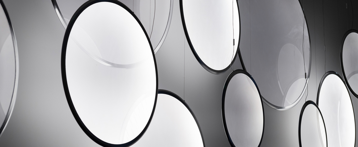 banner-image Suspension discovery vertical 140 noir l140cm h140cm artemide normal