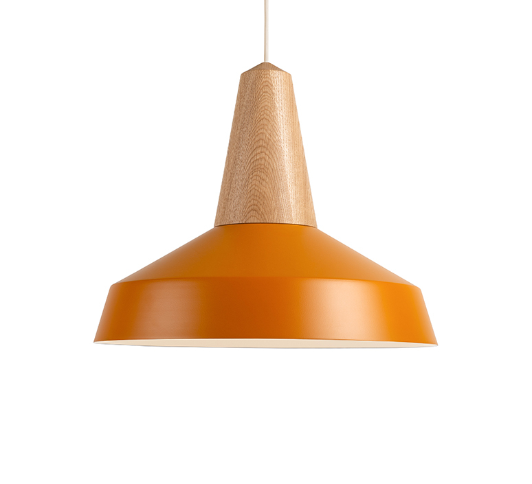 Eikon circus julia mulling et niklas jessen suspension pendant light  schneid eikon circus oak turmeric white canopy  design signed nedgis 106520 product