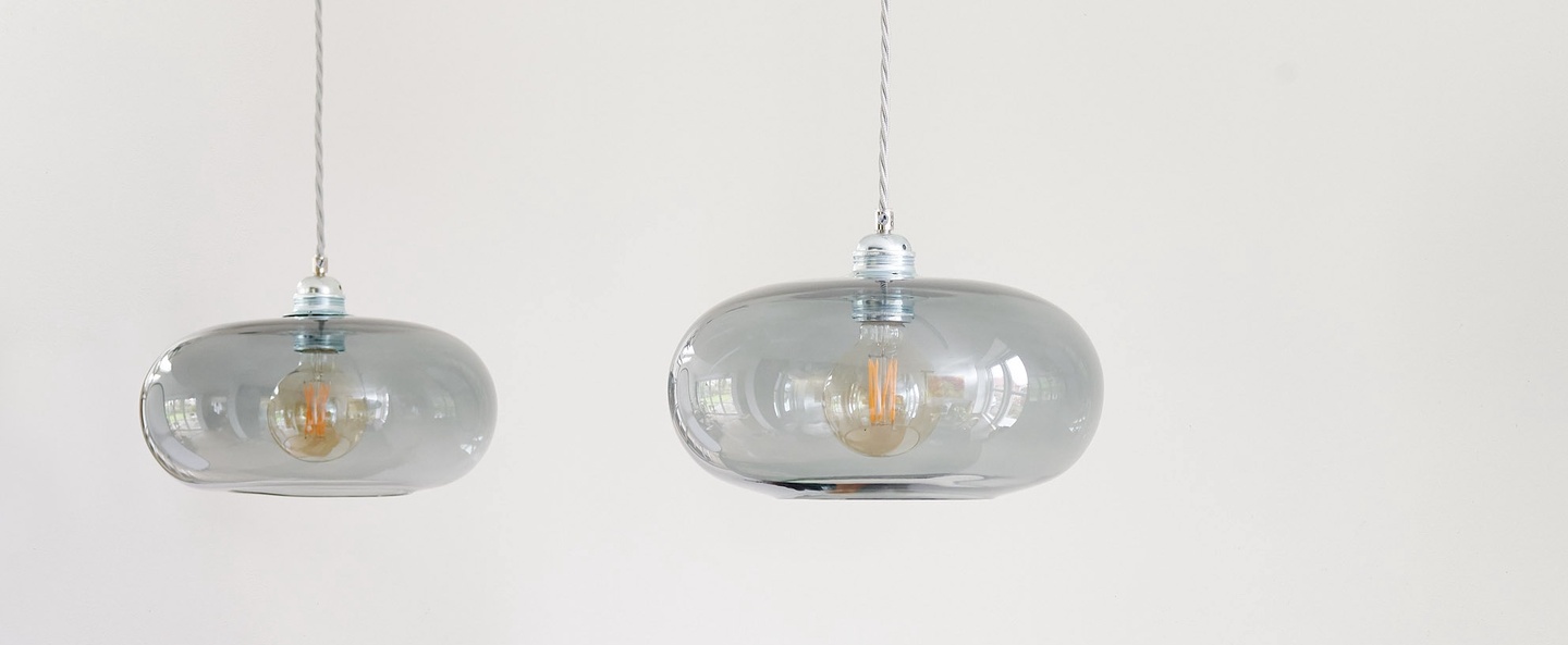 banner-image Suspension horizon 21 gris fume o21cm h14cm ebb and flow normal