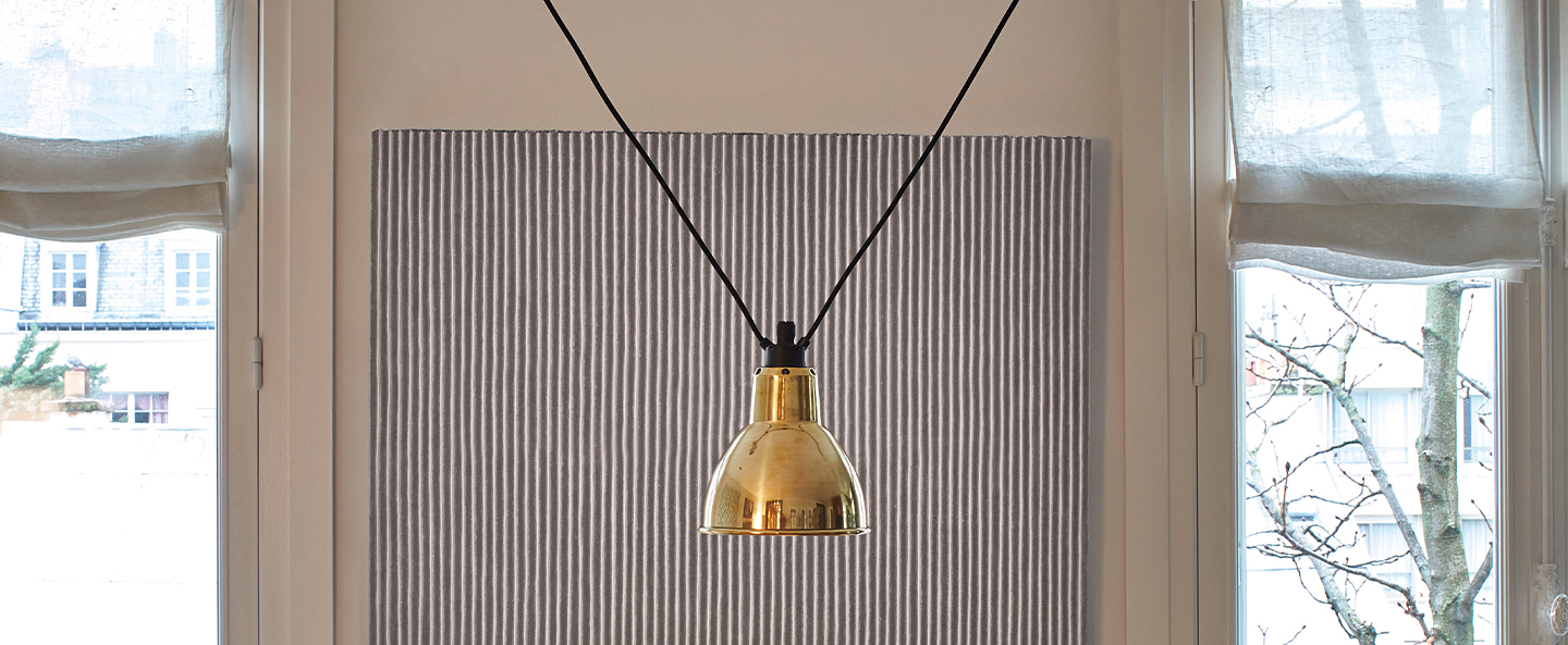 banner-image Suspension les acrobates de gras n 328 laiton o17cm h17cm dcw editions paris normal