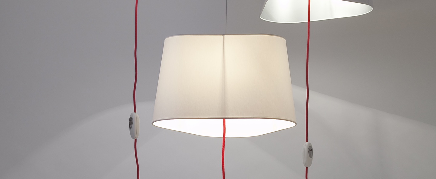 Suspension nomade grand nuage blanc rouge o43cm designheure normal