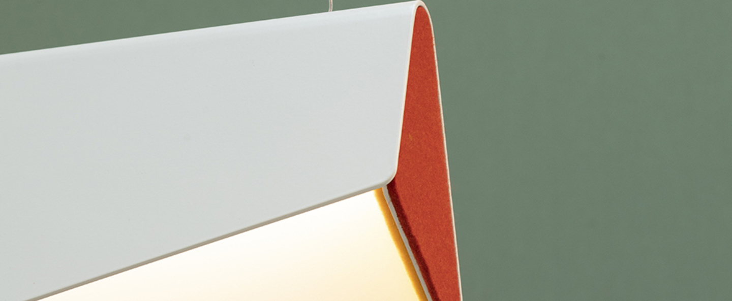banner-image Suspension petite mobula blanc et orange l41cm h17cm designheure normal