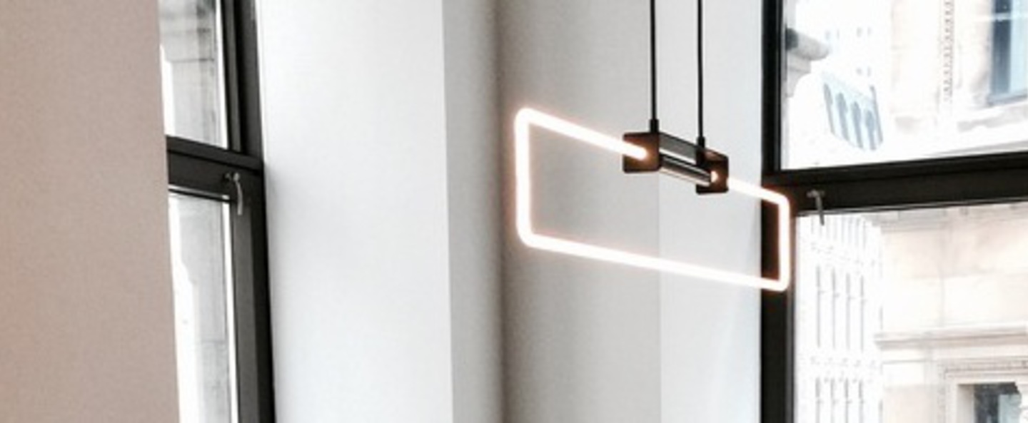 banner-image Suspension ra pendant neon noir oxyde l112cm h9cm d armes normal