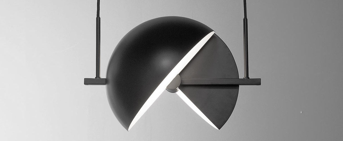 banner-image Suspension trapeze noir et blanc l37cm h16cm oblure normal
