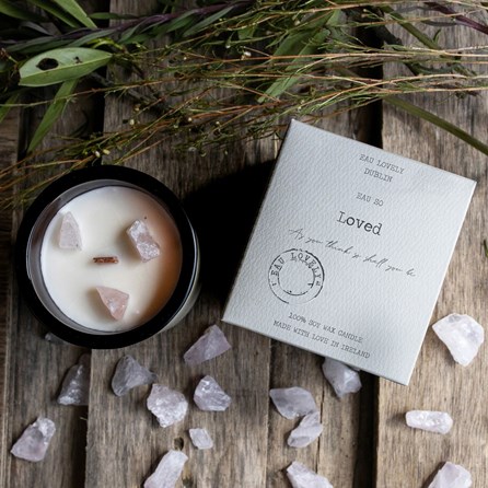 Eau So Loved Candle with Rose Quartz Stones Eau So Loved Candle with Rose Quartz Stones