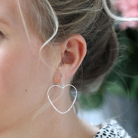 Beaded Heart Worn Silver Plated Drop Earrings Beaded Heart Worn Silver Plated Drop Earrings