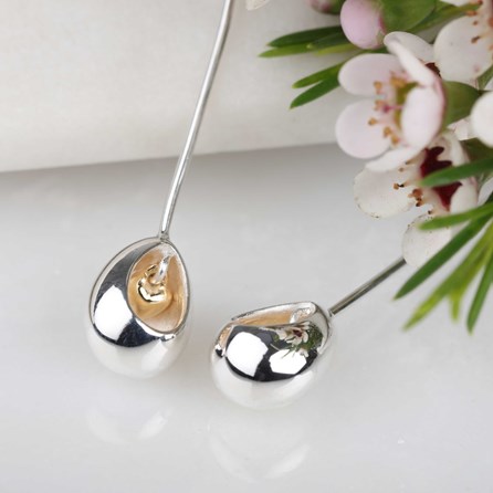 Oval Earrings With Miniature Hanging Heart Oval Earrings With Miniature Hanging Heart Silver