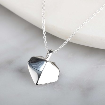 Stunning Silver Origami Heart Necklace Stunning Silver Origami Heart Necklace
