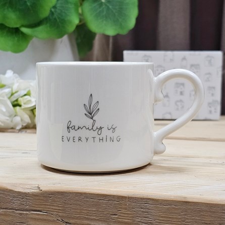 Ceramic Mug 'Family Is Everything' Ceramic Mug 'Family Is Everything'