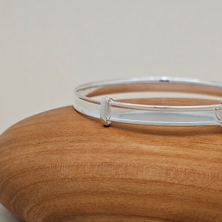 Children's Sterling Silver Enamel Heart Bangle Children's Sterling Silver Enamel Heart Bangle