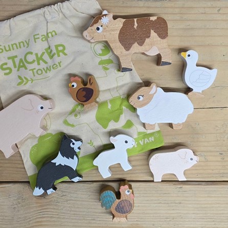 Farmyard Stacking Animals & Bag