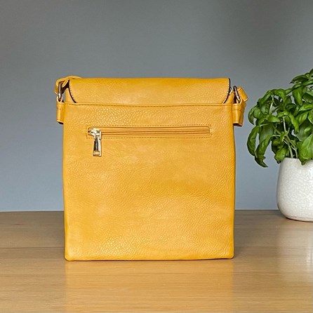 Cross Body Bag With Tassel in Yellow Cross Body Bag With Tassel in Yellow