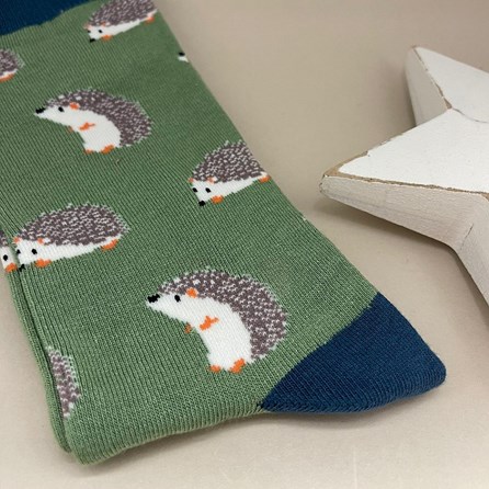 Men's Bamboo Cute Hedgehogs Socks In Green Men's Bamboo Cute Hedgehogs Socks In Green