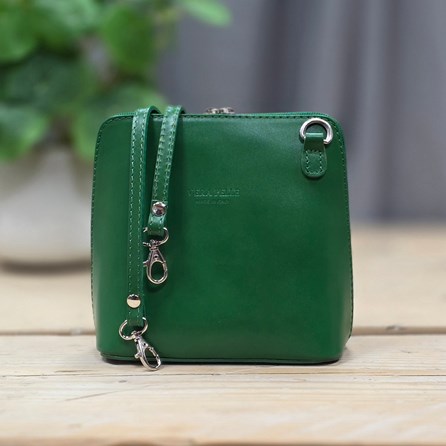 Leather Cross Body Handbag in Green Leather Cross Body Handbag in Green