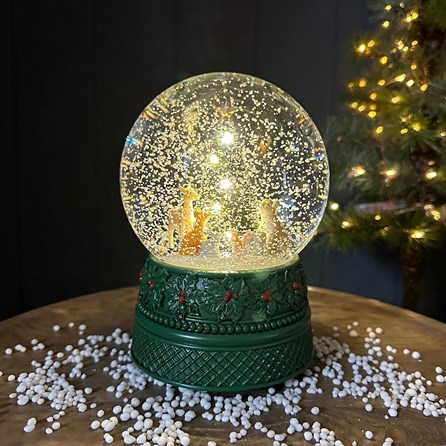 Music & Lights Christmas Tree Snowglobe