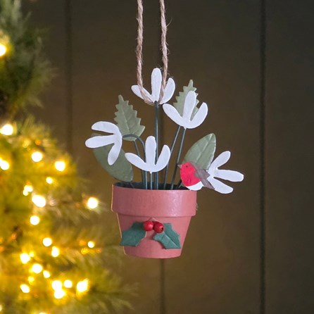 Plant Pot with Robin Hanging Christmas Decoration