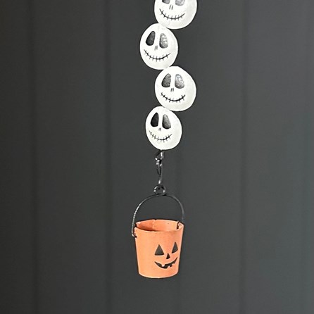 Skeleton Faces and Bucket Hanging Halloween Decoration Skeleton Faces and Bucket Hanging Halloween Decoration