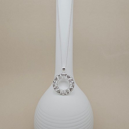 Sterling Silver Woodland Wildlife Circle Charm Necklace Sterling Silver Woodland Wildlife Circle Charm Necklace