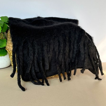 Super Soft Chunky Tassel Scarf in Black Super Soft Chunky Tassel Scarf in Black