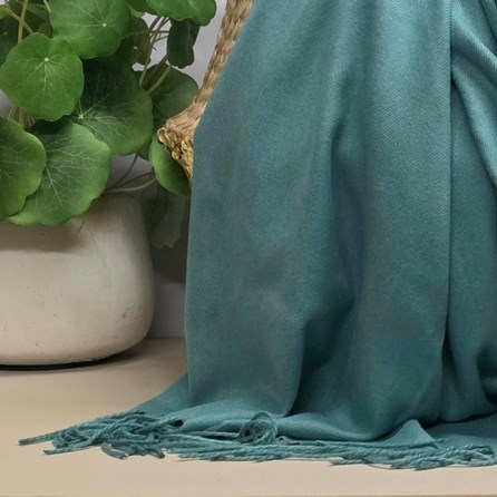 Super Soft Plain Pashmina Style Scarf in Teal Super Soft Plain Pashmina Style Scarf in Teal