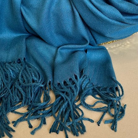Super Soft Plain Pashmina Style Scarf in Teal Super Soft Plain Pashmina Style Scarf in Teal