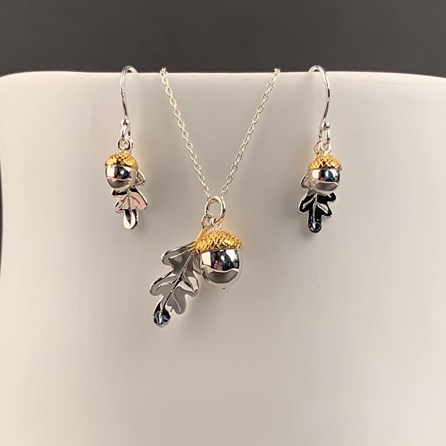 Personalised Solid Silver Oak Leaf And Acorn Necklace Personalised Solid Silver Oak Leaf And Acorn Necklace