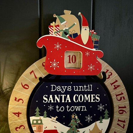 Wooden Christmas Countdown Hanging Plaque Wooden Christmas Countdown Hanging Plaque
