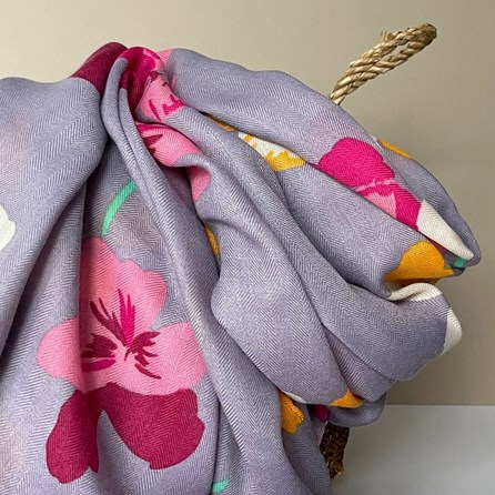 Violas Print Scarf in Grey Violas Print Scarf in Grey