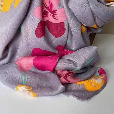 Violas Print Scarf in Grey Violas Print Scarf in Grey