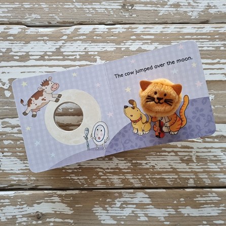 'Hey Diddle Diddle' Finger Puppet Book 'Hey Diddle Diddle' Finger Puppet Book