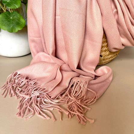 Super Soft Plain Pashmina Style Scarf in Light Pink Super Soft Plain Pashmina Style Scarf in Light Pink
