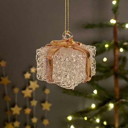 Glass Present Hanging Christmas Decoration Glass Present Hanging Christmas Decoration