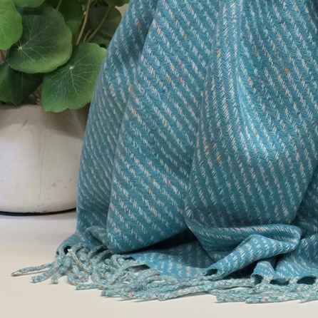 Winter Fleck Blanket Scarf in Turquoise Winter Fleck Blanket Scarf in Turquoise
