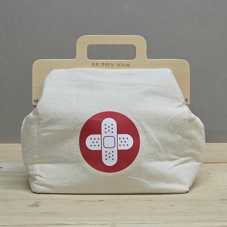 Wooden Animal Vet Set