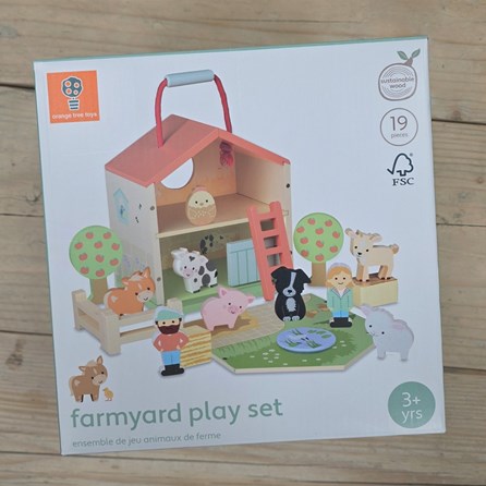 Wooden Farmyard Play Set Wooden Farmyard Play Set