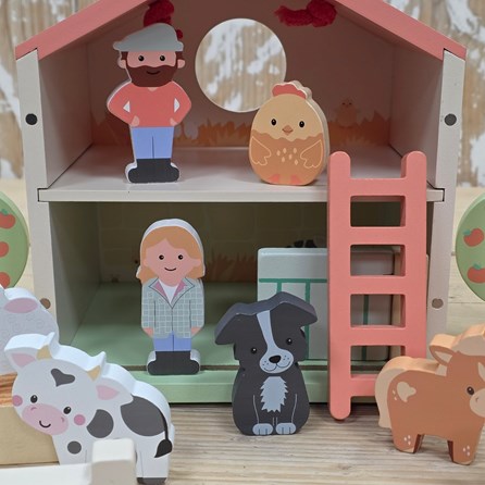 Wooden Farmyard Play Set Wooden Farmyard Play Set