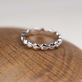 Solid Silver Interlocking Heart Ring Solid Silver Interlocking Heart Ring