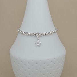 'No Distance...' Beaded Charm Bracelet 'No Distance...' Beaded Charm Bracelet