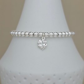 Beaded Bracelet with Clover Leaf Charm Beaded Bracelet with Clover Leaf Charm