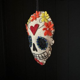 Felt Skull with Flowers Hanging Halloween Decoration Felt Skull with Flowers Hanging Halloween Decoration