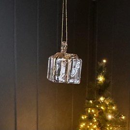 Hanging Glass Gold Present Christmas Decoration Hanging Glass Gold Present Christmas Decoration