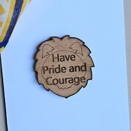 'Have Pride and Courage' Wooden Lion Token and Card