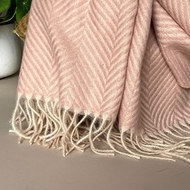 Herringbone Scarf in Pink Herringbone Scarf in Pink