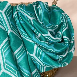 Hexagon Print Scarf in Green