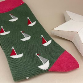 Men's Bamboo Little Boats Socks In Hunter Green Men's Bamboo Little Boats Socks In Hunter Green