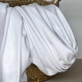 Super Soft Plain Pashmina Style Scarf in White Super Soft Plain Pashmina Style Scarf in White