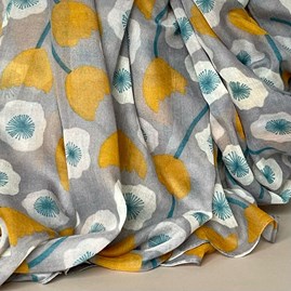 Big Poppies Scarf in Grey Big Poppies Scarf in Grey