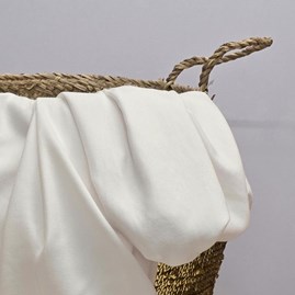 Super Soft Plain Pashmina Style Scarf in White Super Soft Plain Pashmina Style Scarf in White