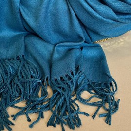 Super Soft Plain Pashmina Style Scarf in Teal Super Soft Plain Pashmina Style Scarf in Teal