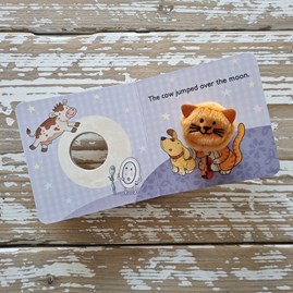 'Hey Diddle Diddle' Finger Puppet Book 'Hey Diddle Diddle' Finger Puppet Book